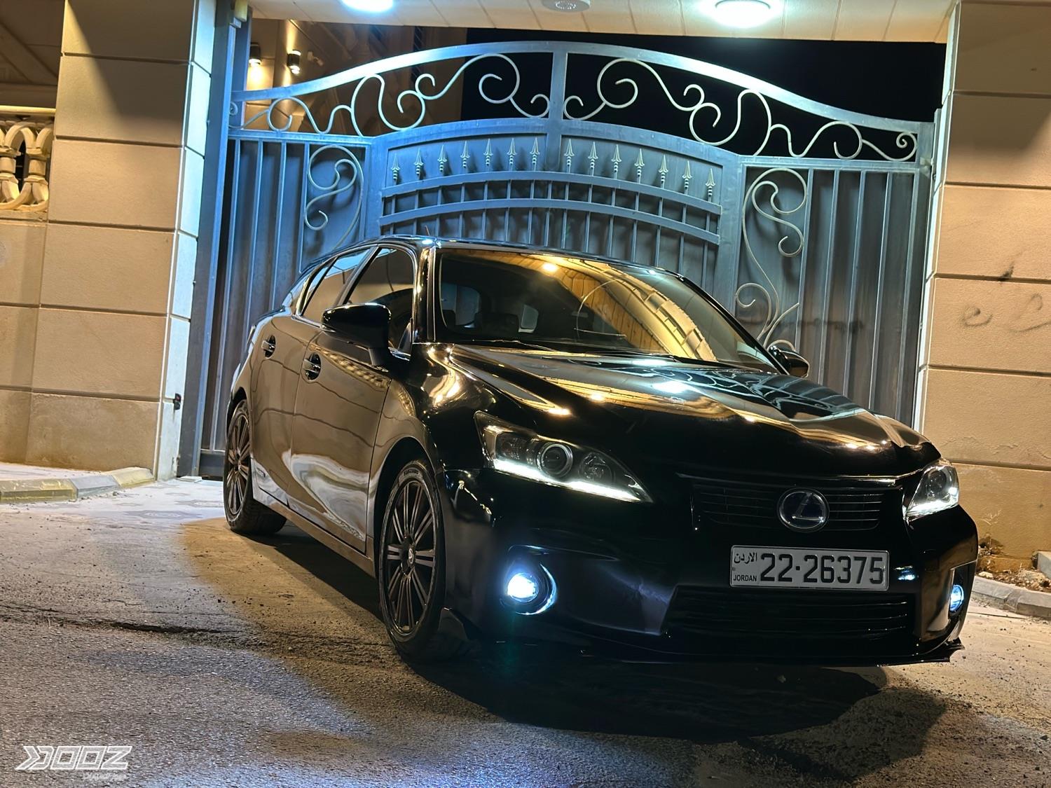 Lexus CT200H 2012 for sale in Zarqa