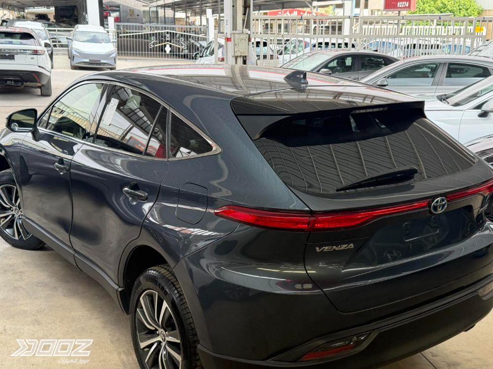 Toyota Venza 2021 for sale in Zarqa-freezone