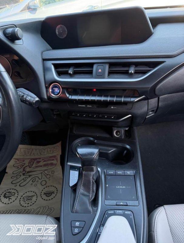 Lexus UX250H 2020 for sale in Amman