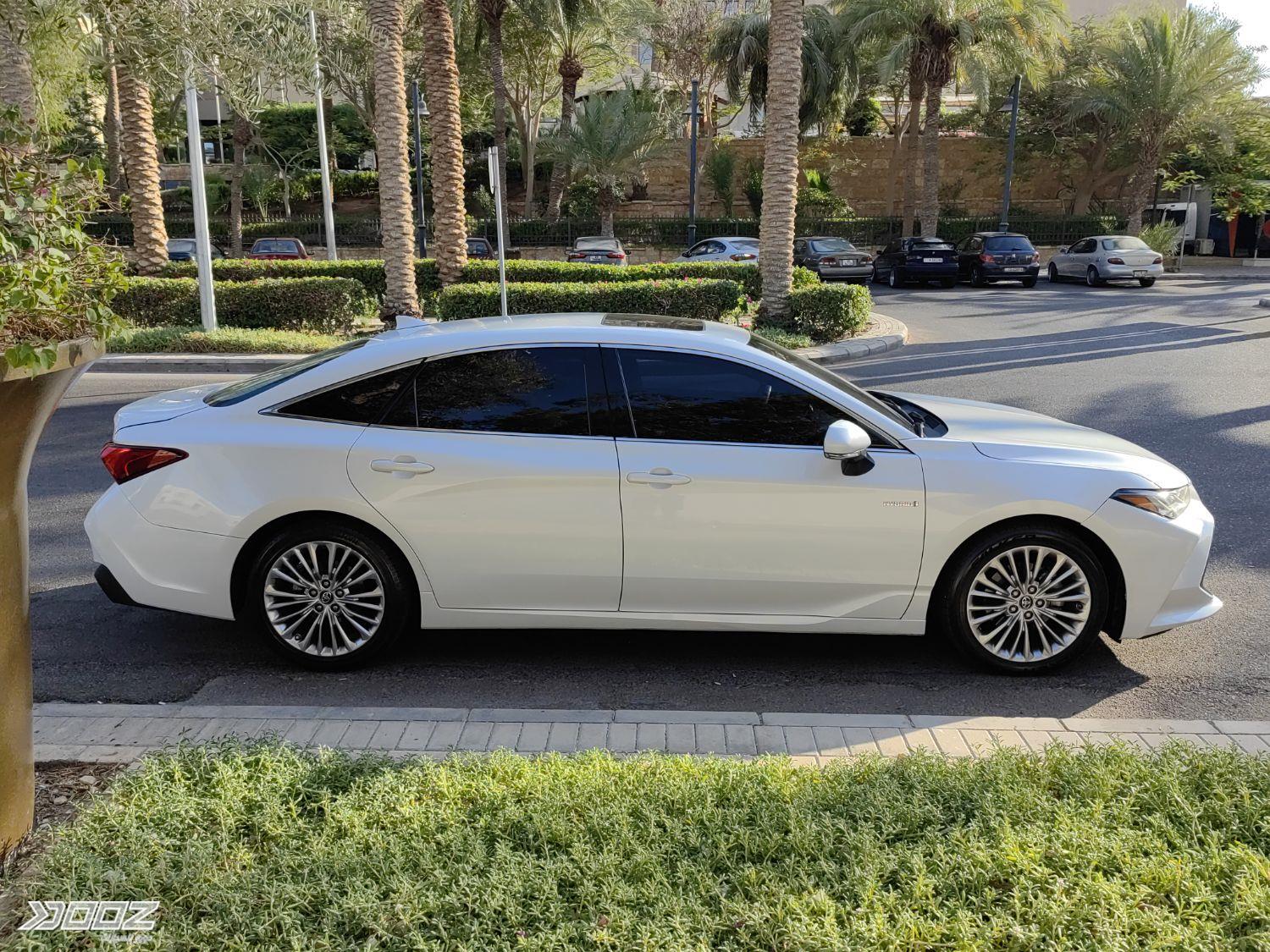 Toyota Avalon 2019 for sale in Aqaba