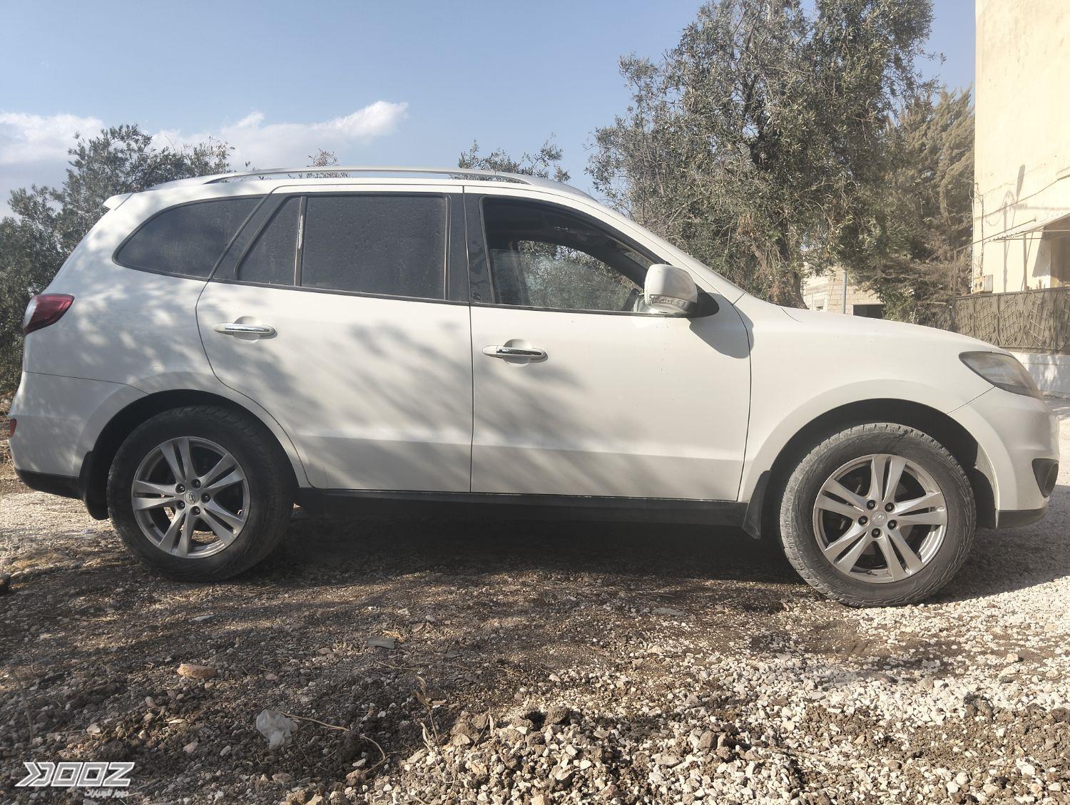 Hyundai Santa Fe 2011 for sale in Irbid