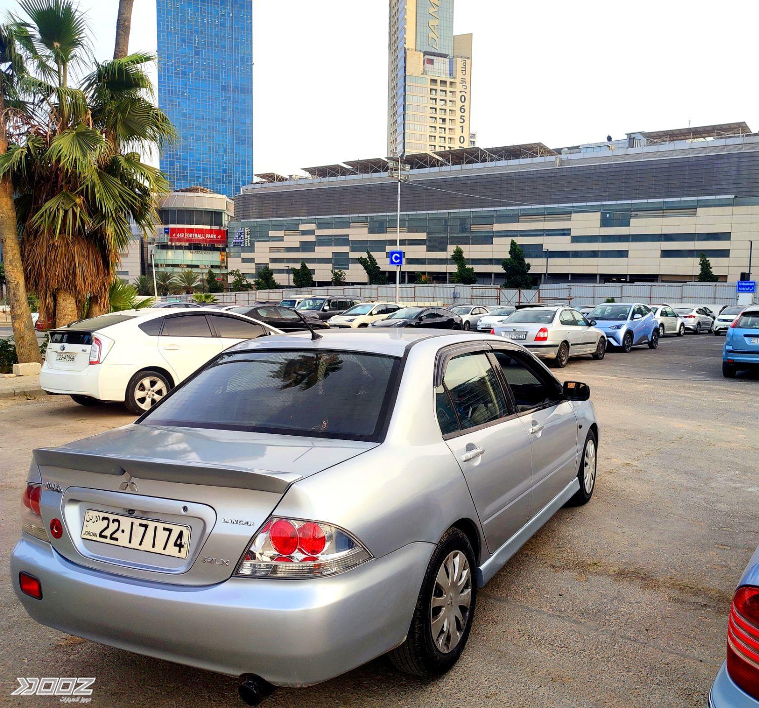 ميتسوبيشي Lancer 2014 للبيع في عمان
