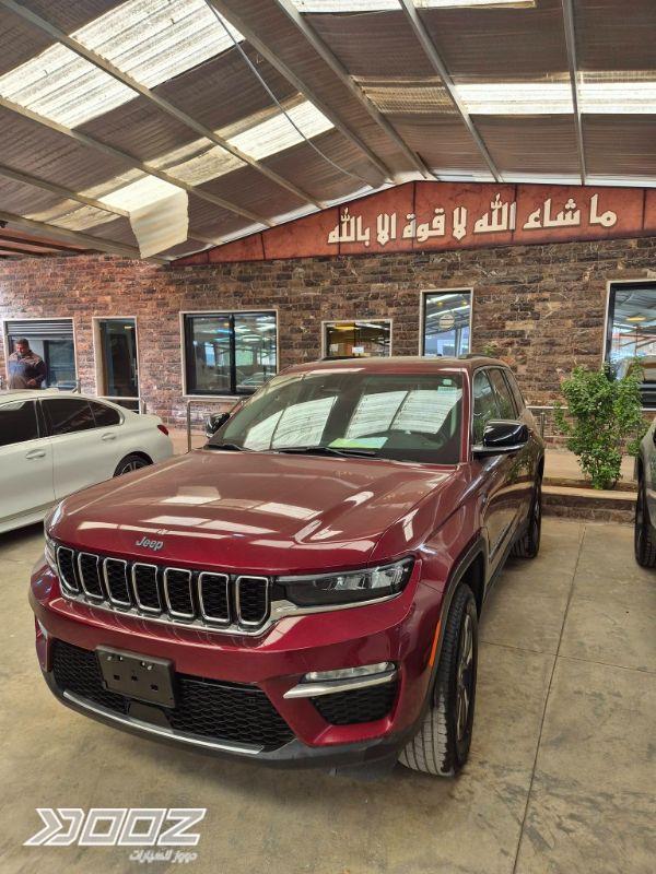 Jeep Grand Cherokee 2023 للبيع في الزرقاء-المنطقة الحرة