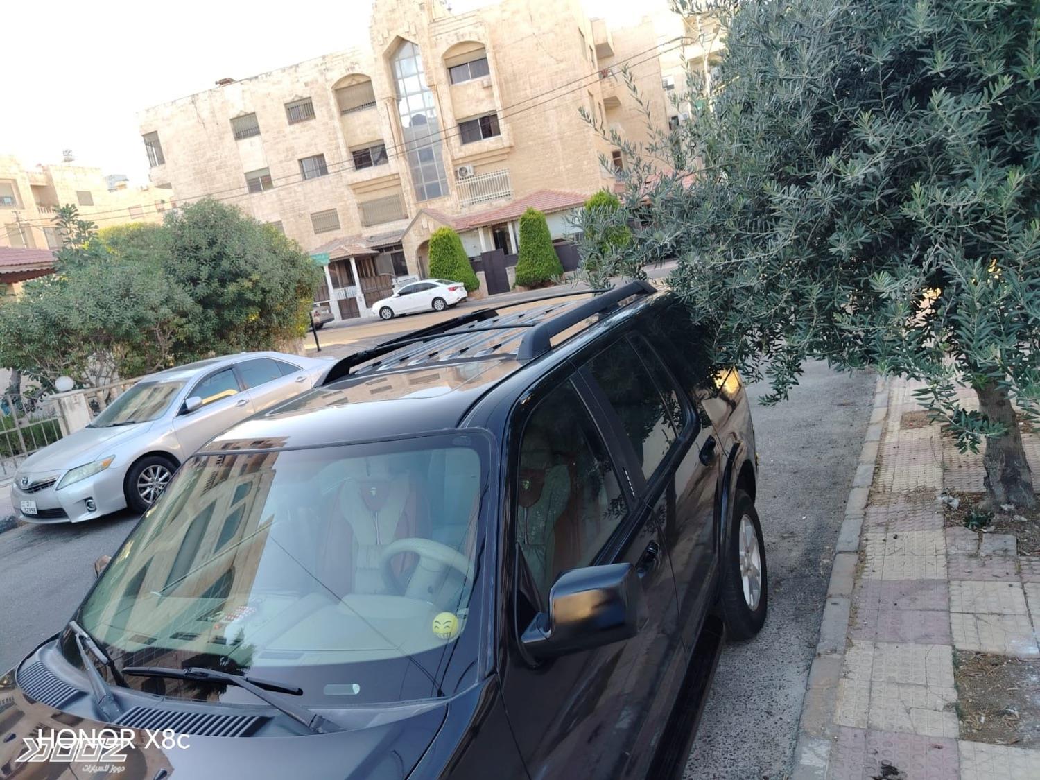 Ford Explorer 2010 for sale in Amman