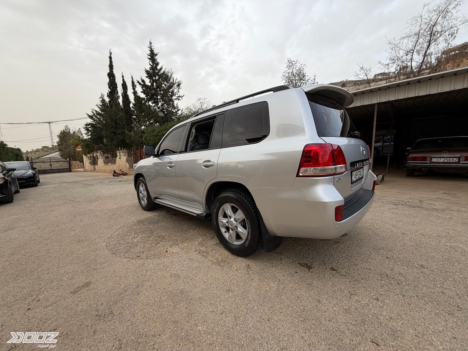 تويوتا Land Cruiser 2010 للبيع في عمان