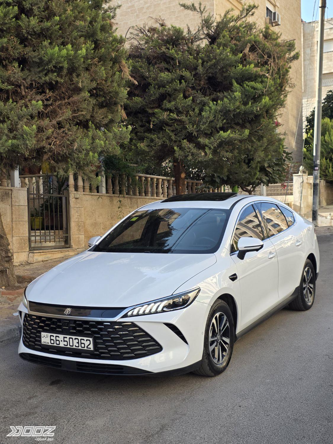 بي واي دي QIN Plus DM-i 2025 للبيع في عمان