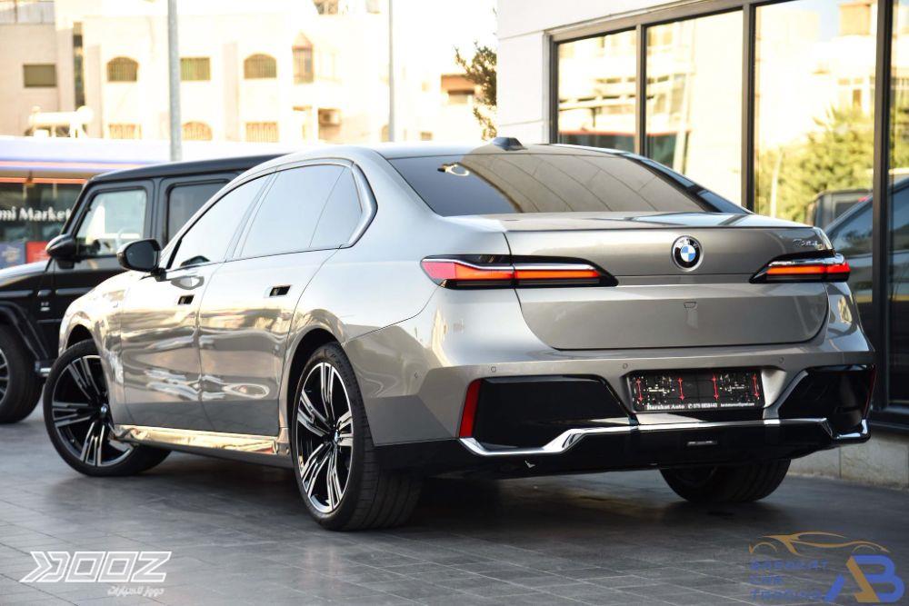 بي إم دبليو 735I 2023 للبيع في عمان