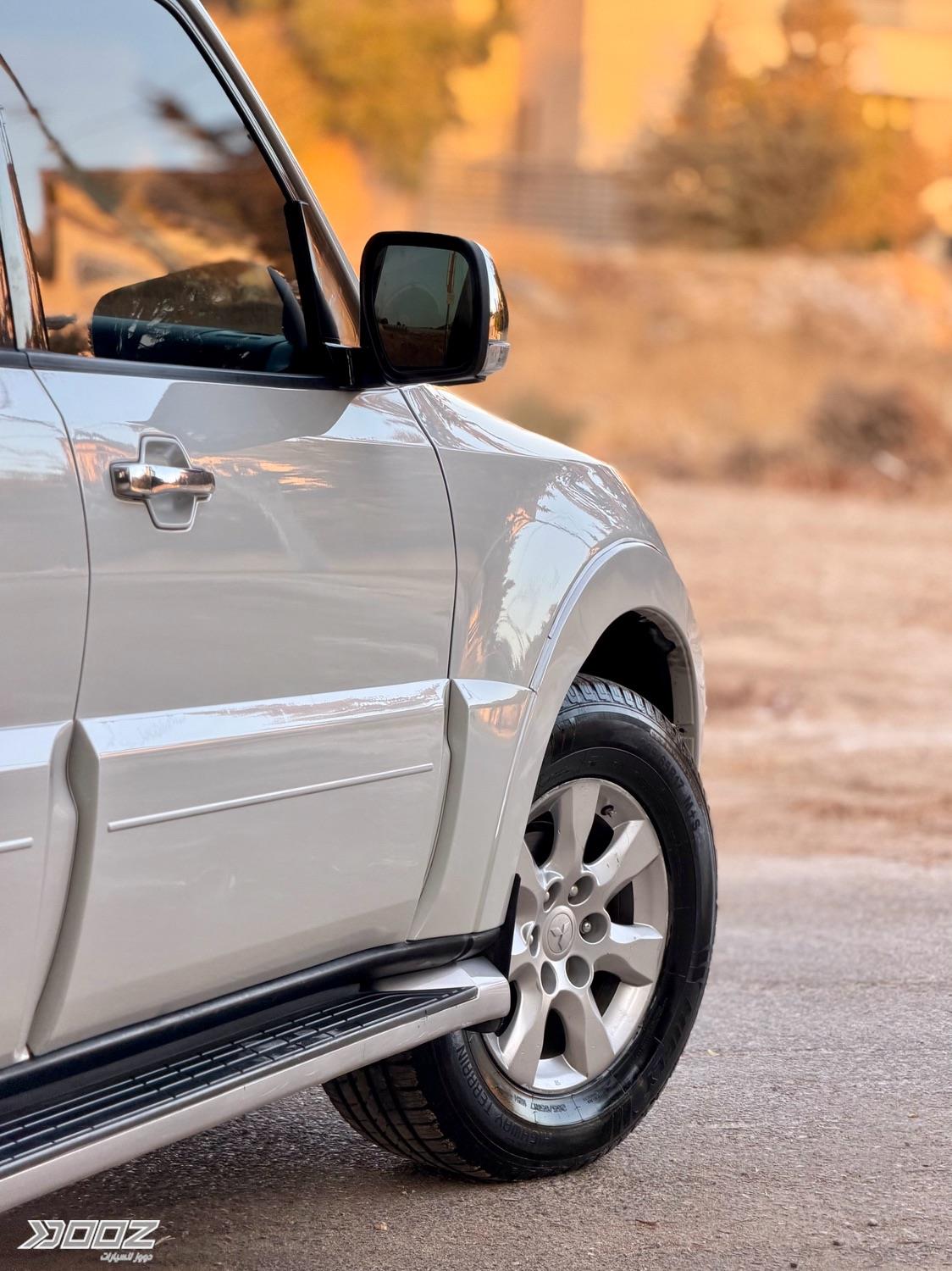 ميتسوبيشي Pajero 2011 للبيع في عمان