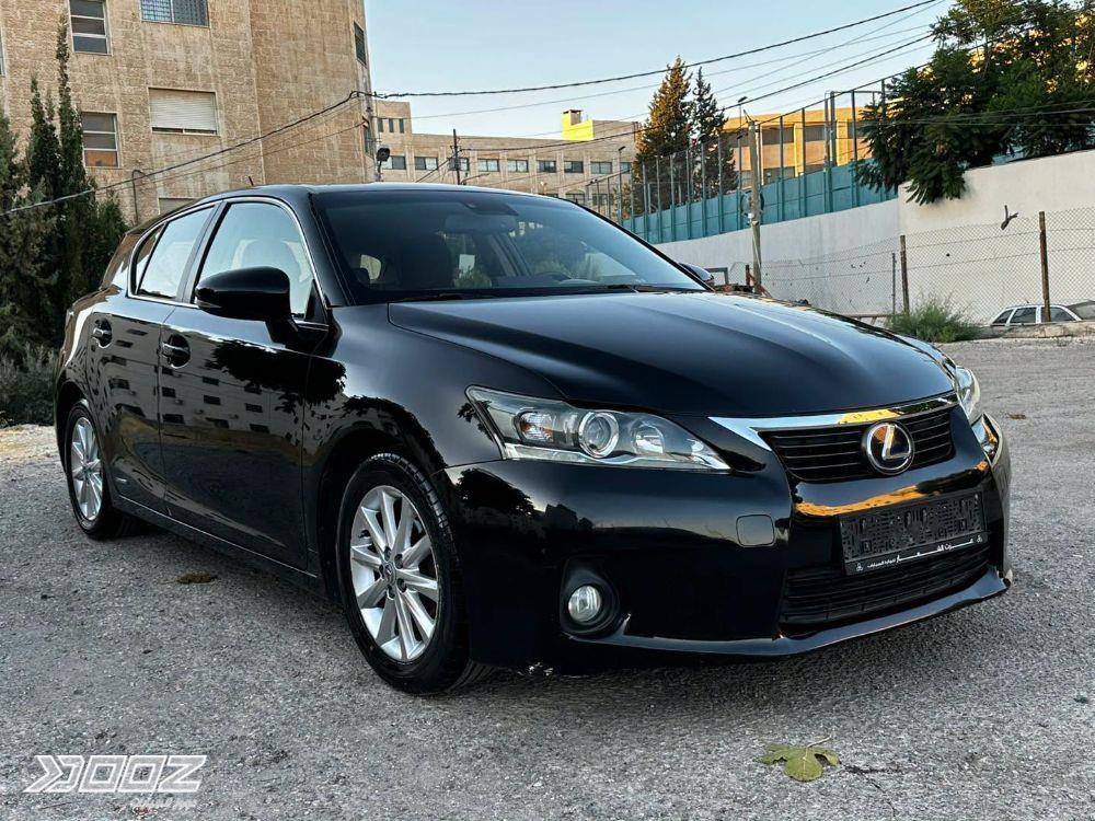 لكزس CT200H 2013 للبيع في عمان