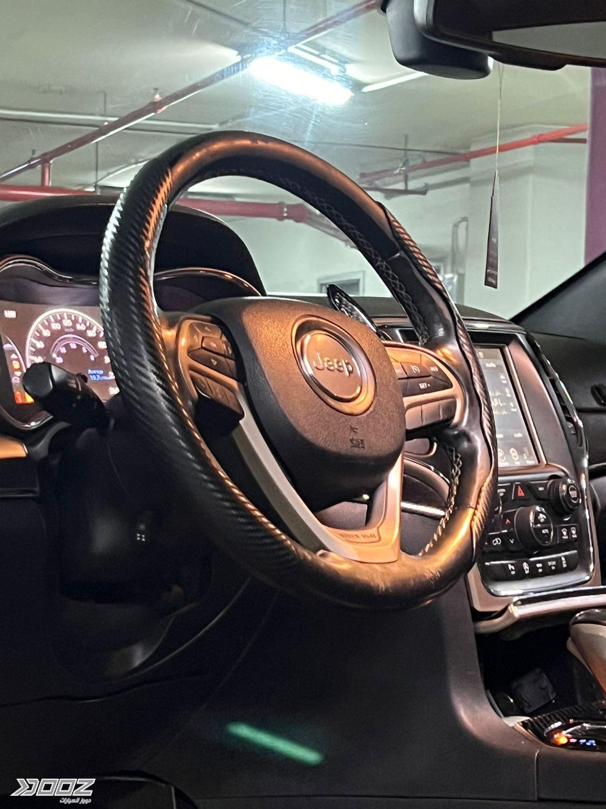Jeep Grand Cherokee 2016 للبيع في عمان