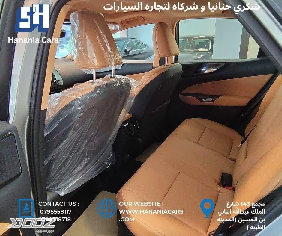 لكزس ان اكس 350 اتش 2025 للبيع في عمان
