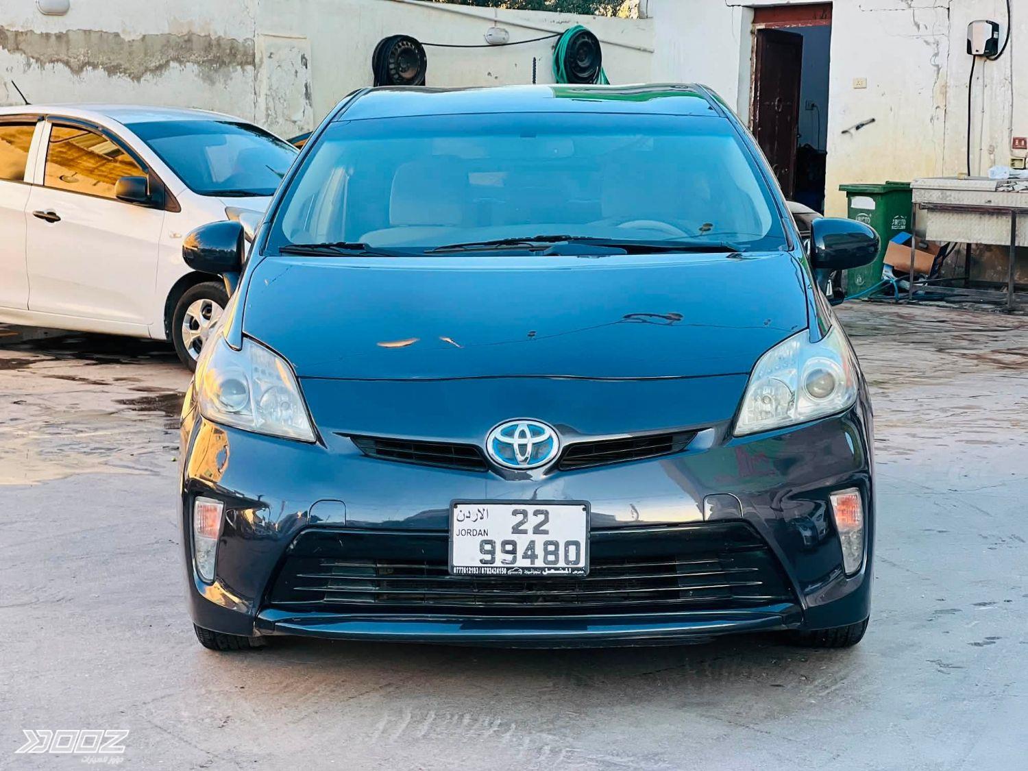 Toyota Prius-V 2013 for sale in Irbid