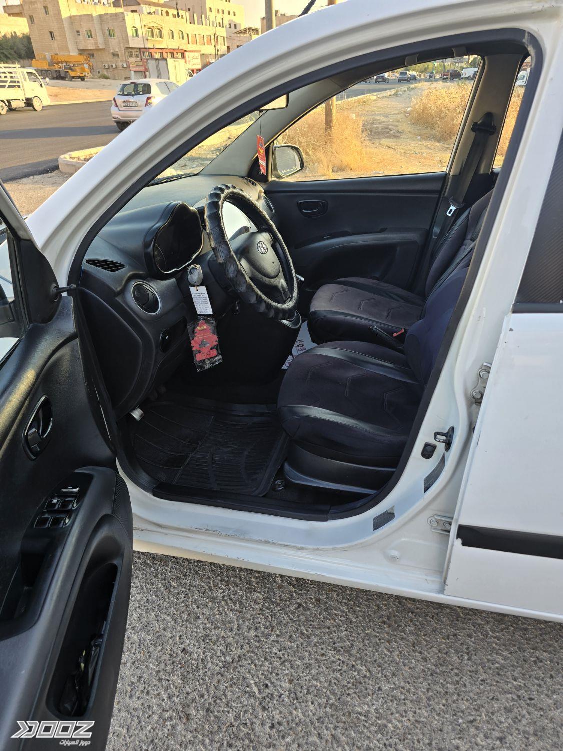 Hyundai i10 2014 for sale in Amman