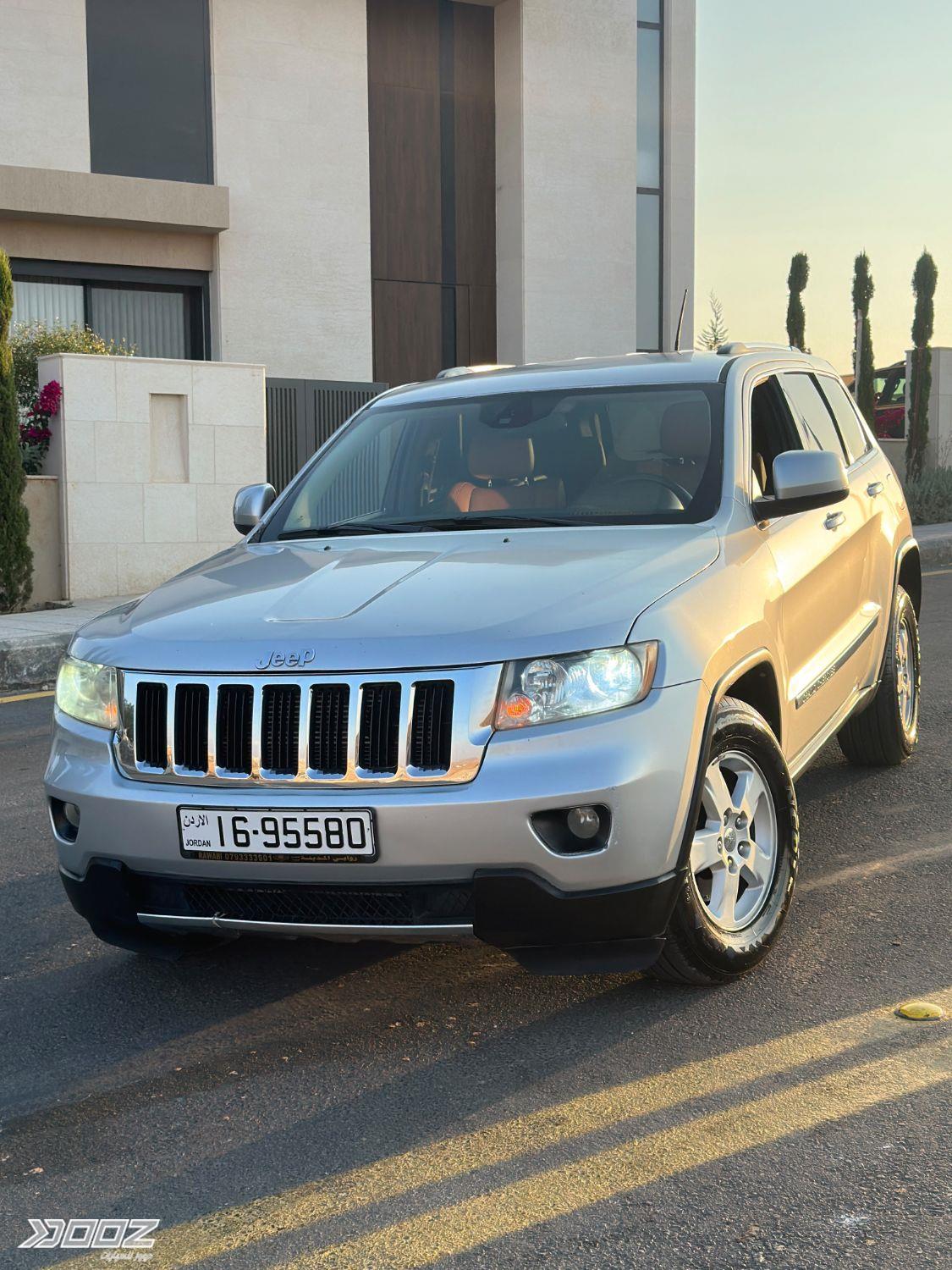 Jeep Grand Cherokee 2011 for sale in Amman