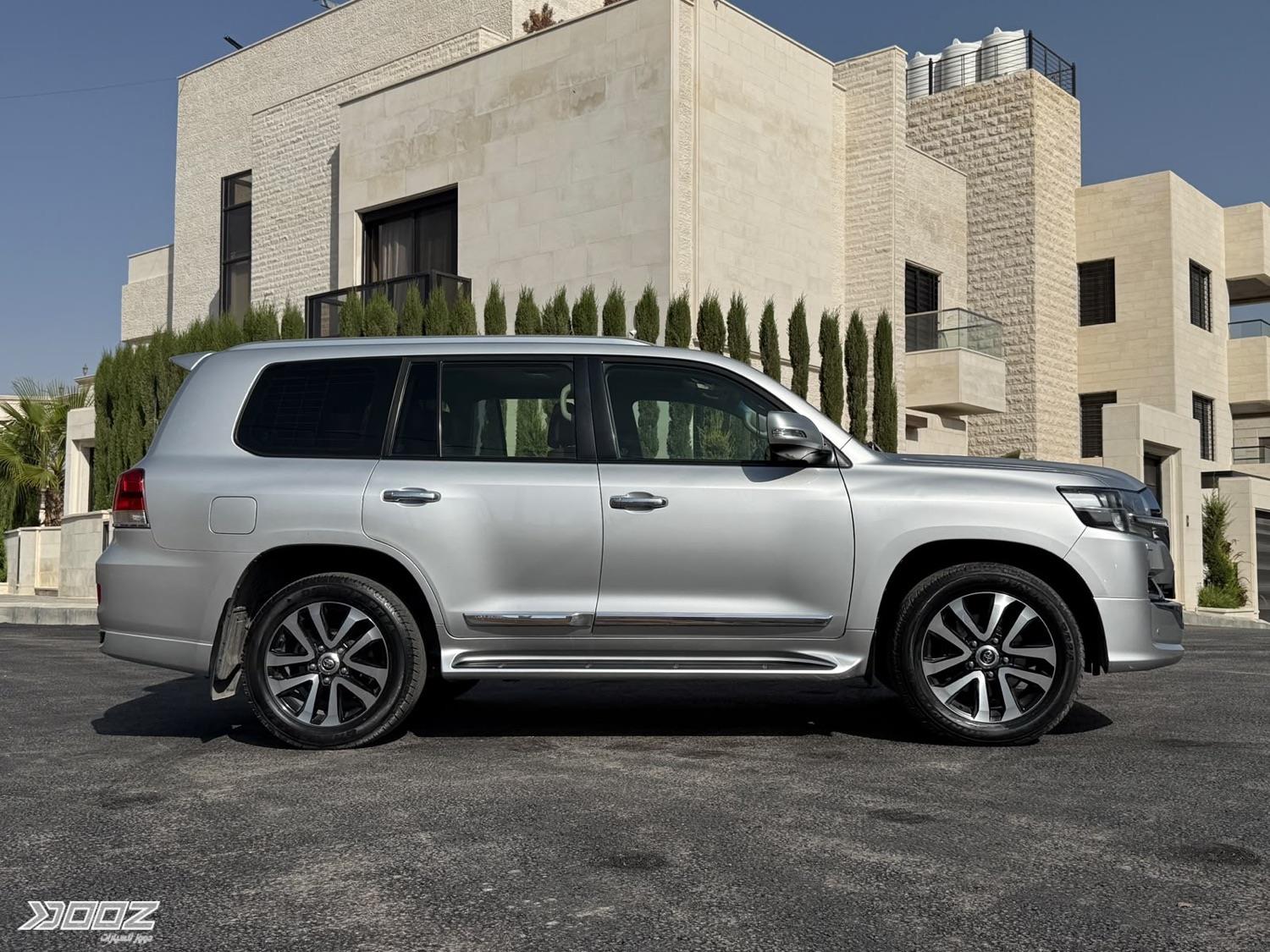 تويوتا Land Cruiser 2019 للبيع في عمان