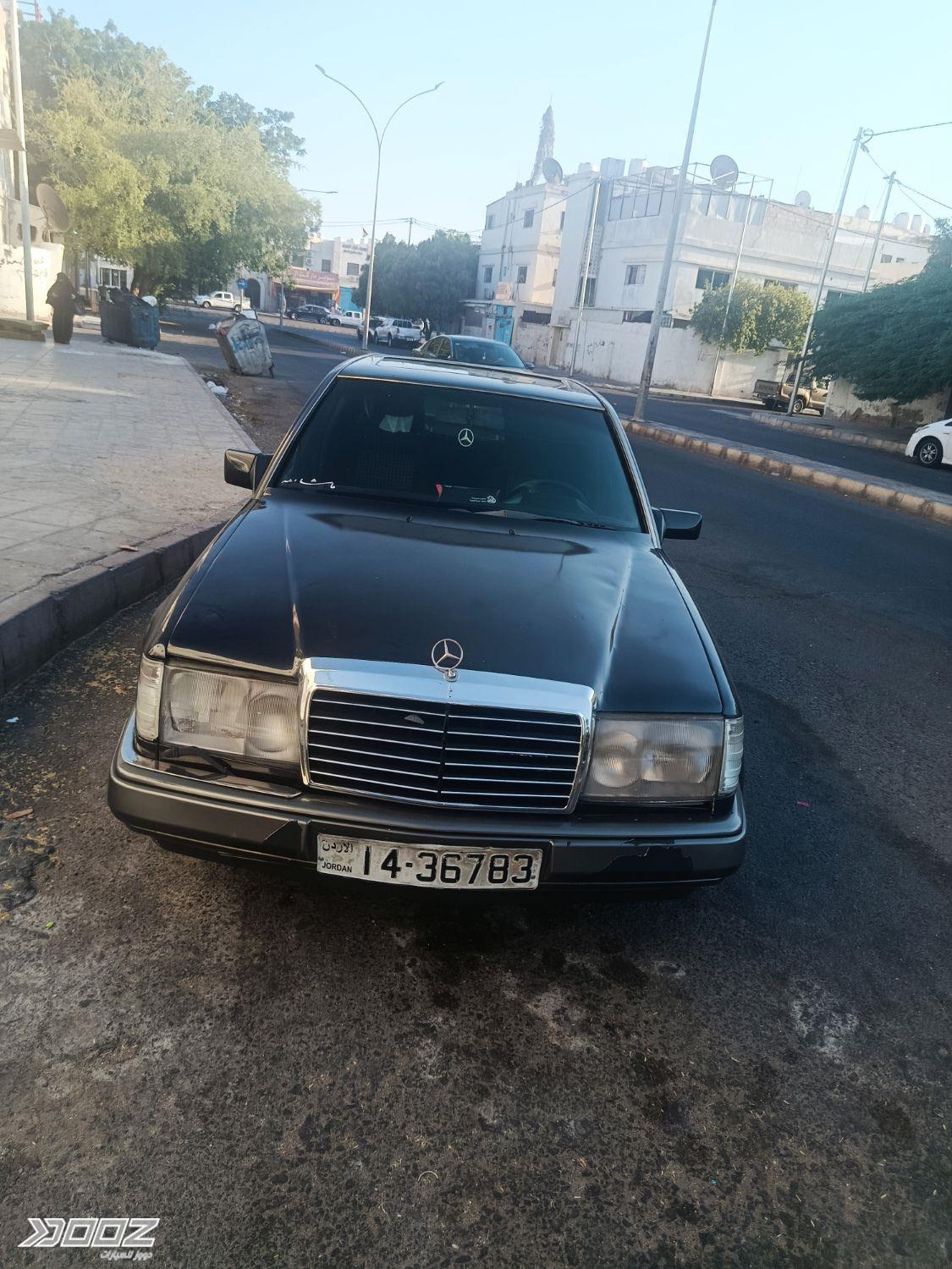 Mercedes E200 1990 for sale in Aqaba