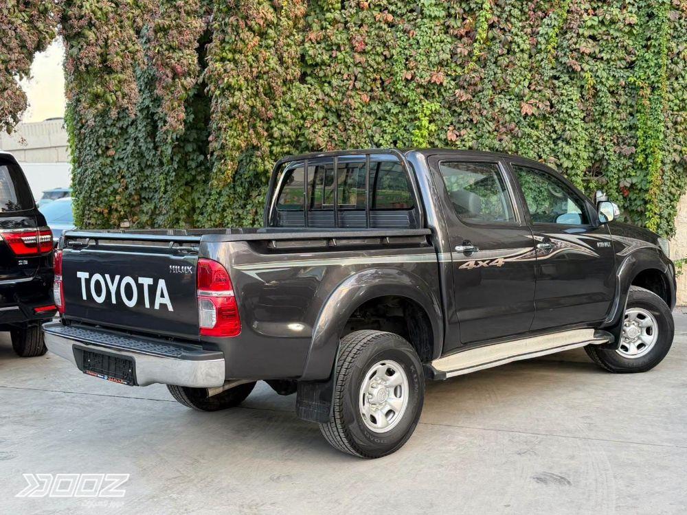 تويوتا Hilux 2015 للبيع في عمان