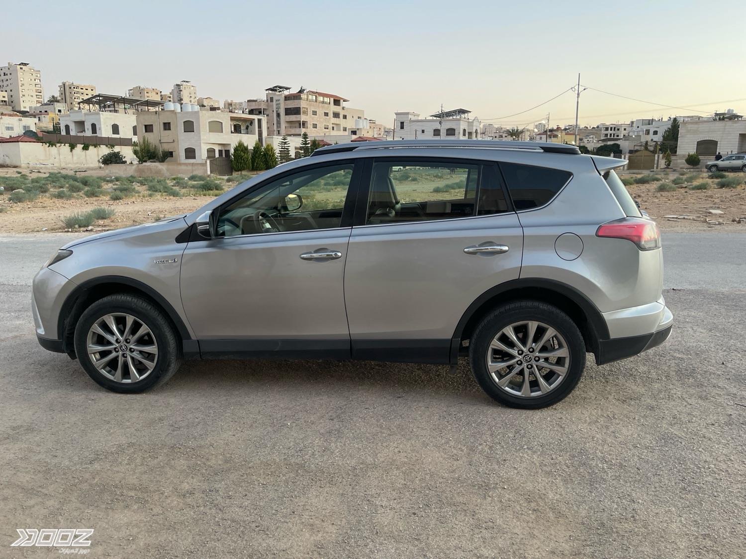 Toyota RAV4 2017 for sale in Zarqa