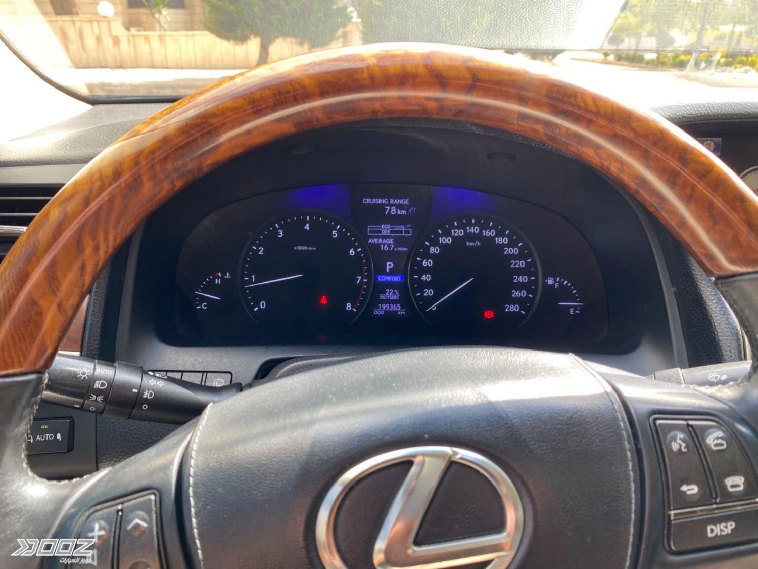 لكزس LS460 2013 للبيع في عمان