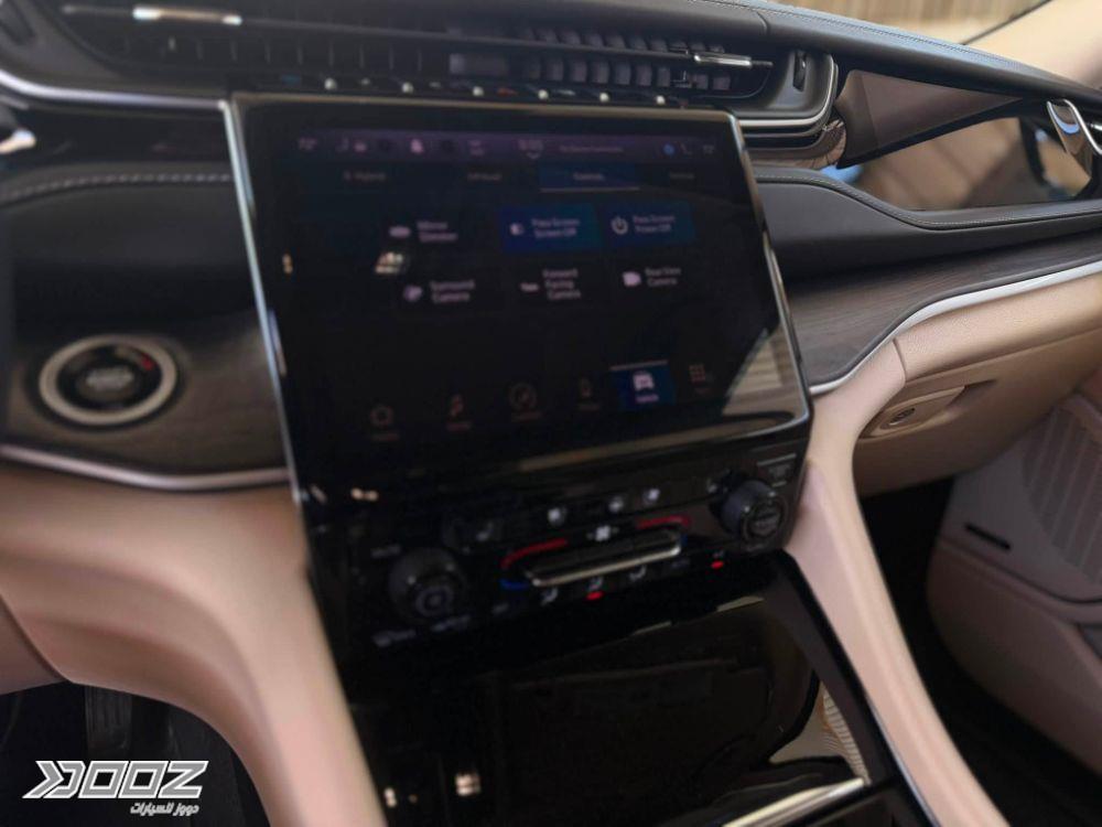 Jeep Grand Cherokee 2022 للبيع في الزرقاء-المنطقة الحرة
