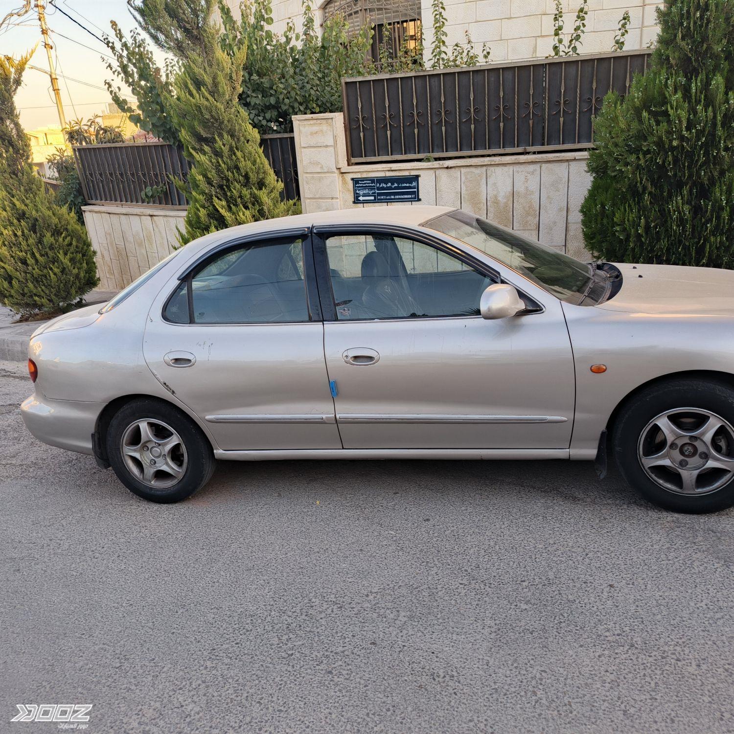 هيونداي Avante 2000 للبيع في عمان