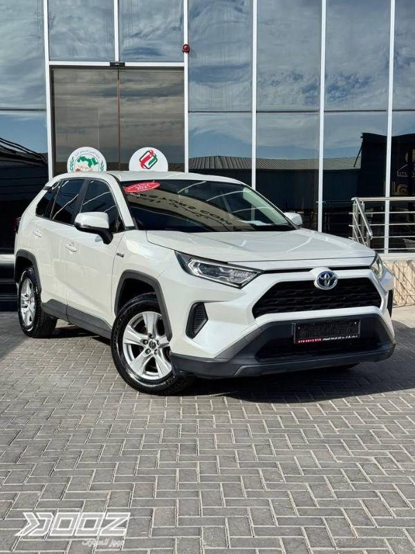 Toyota RAV4 2021 for sale in Zarqa-freezone
