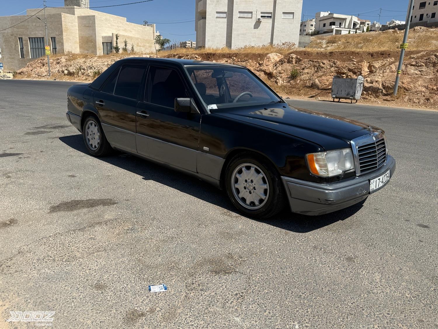 Mercedes E200 1993 for sale in Amman