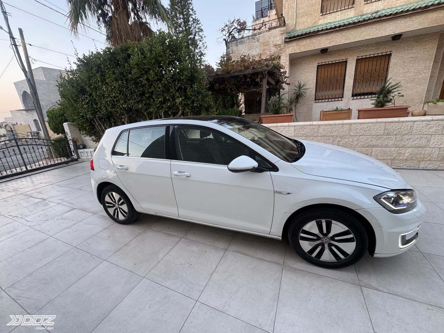 VW E-Golf 2019 for sale in Amman