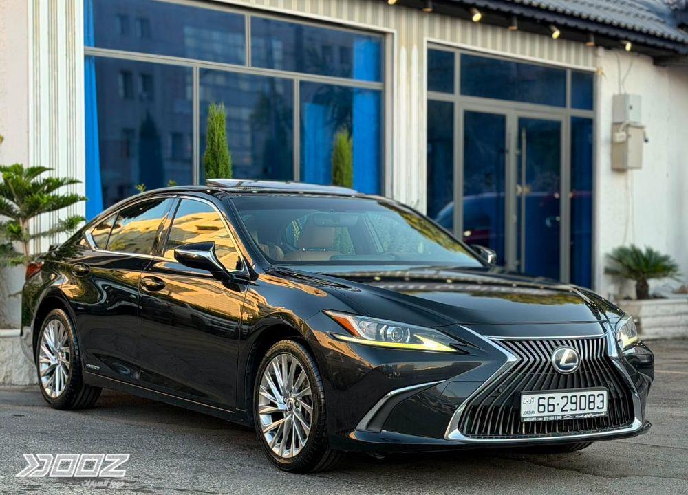 Lexus ES300H 2021 for sale in Amman