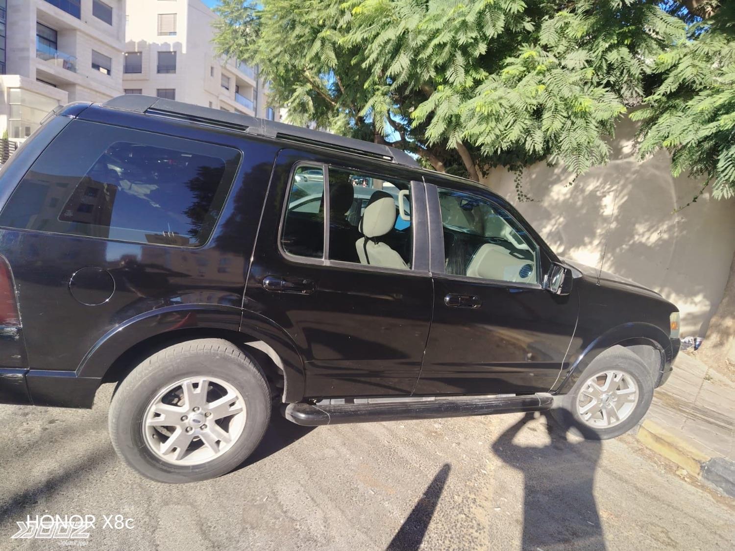 Ford Explorer 2010 for sale in Amman