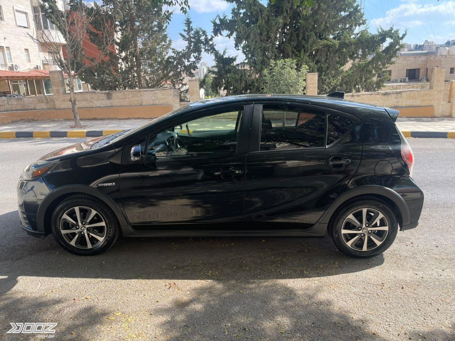 Toyota Prius C 2018 for sale in Amman