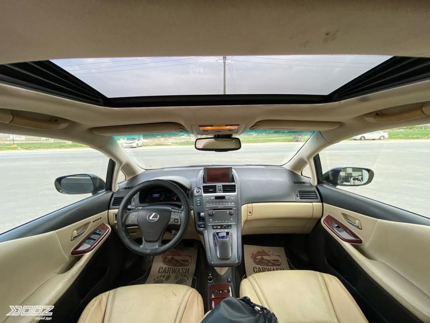 لكزس HS250 2010 للبيع في عمان