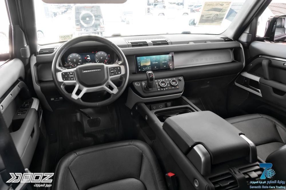 Land Rover Defender 2024 للبيع في عمان