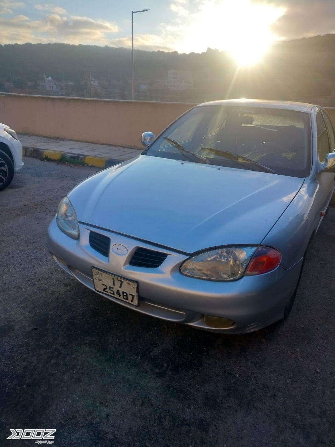 Hyundai Avante 1998 for sale in Ajloun