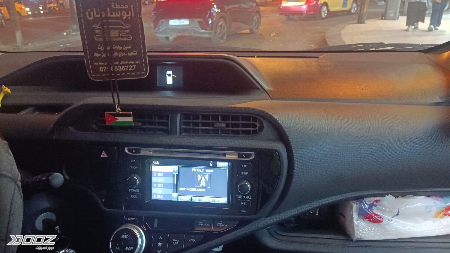 Toyota Prius C 2016 for sale in Zarqa