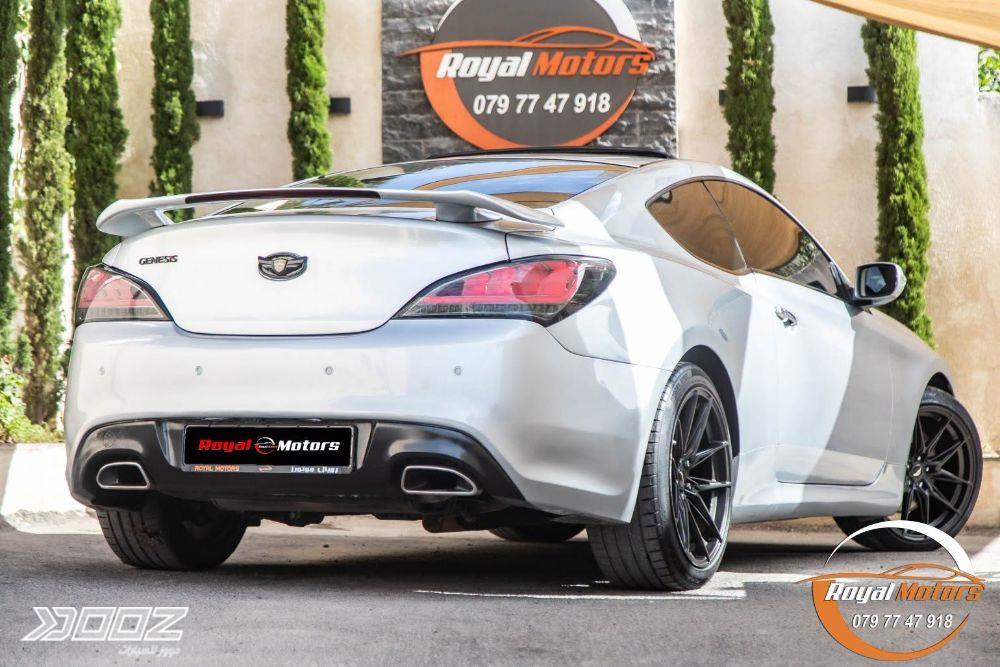 Hyundai Genesis 2012 for sale in Amman