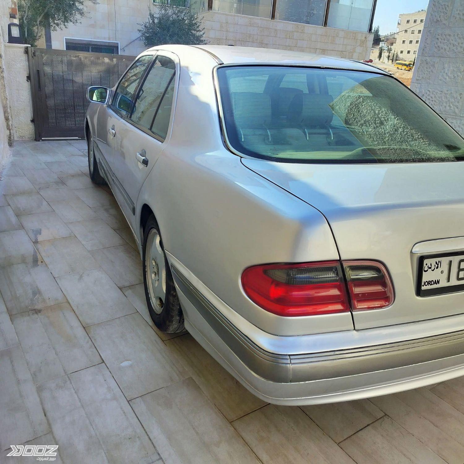 مرسيدس اي 200 كي 2001 للبيع في عمان