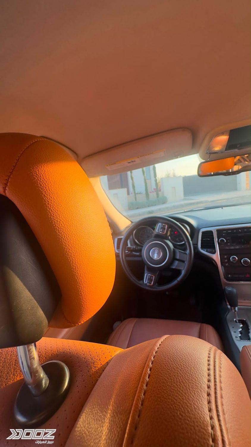 Jeep Grand Cherokee 2011 for sale in Amman