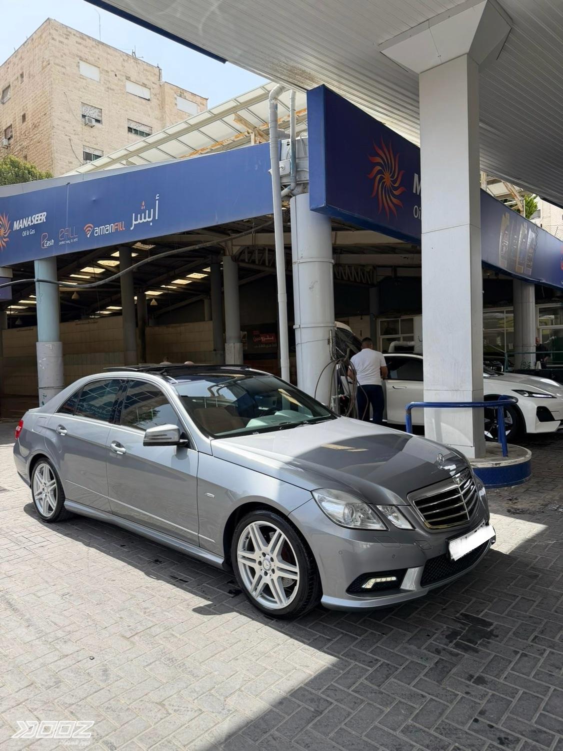 Mercedes E200 2010 for sale in Ramtha