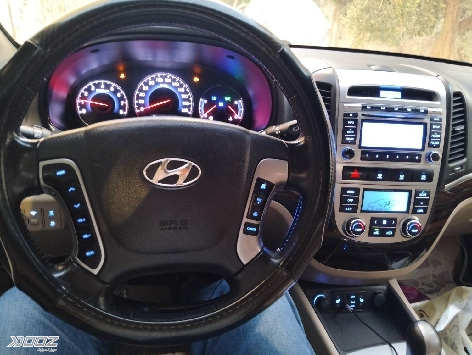 Hyundai Santa Fe 2011 for sale in Irbid