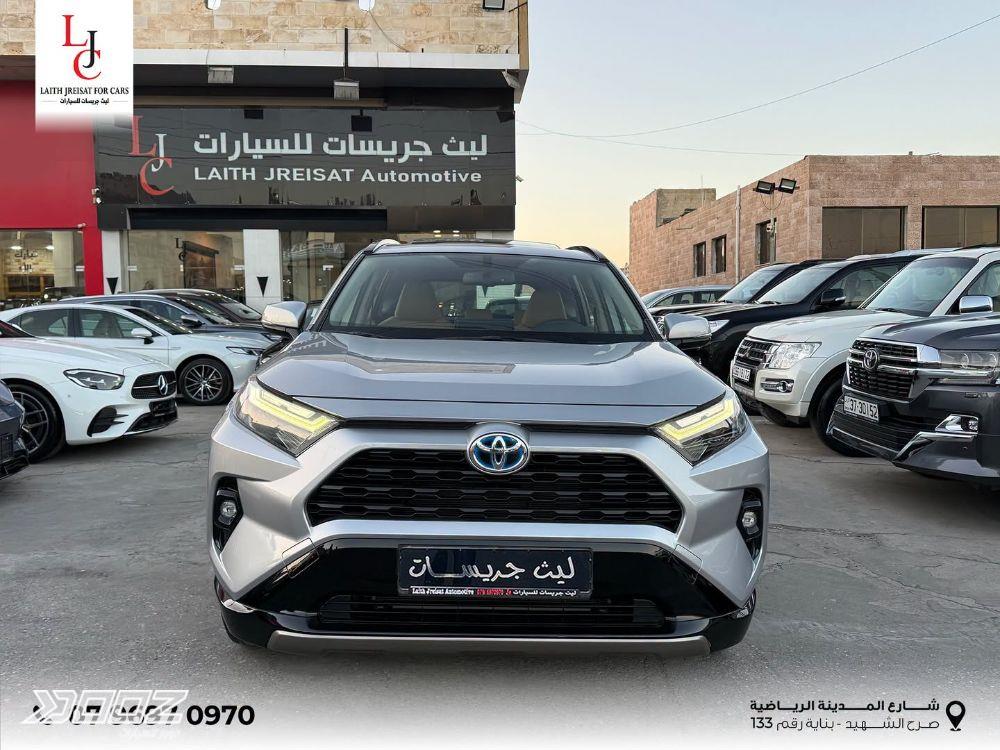 تويوتا راف فور 2023 للبيع في عمان