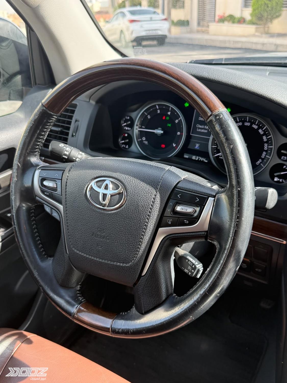 تويوتا Land Cruiser 2019 للبيع في عمان