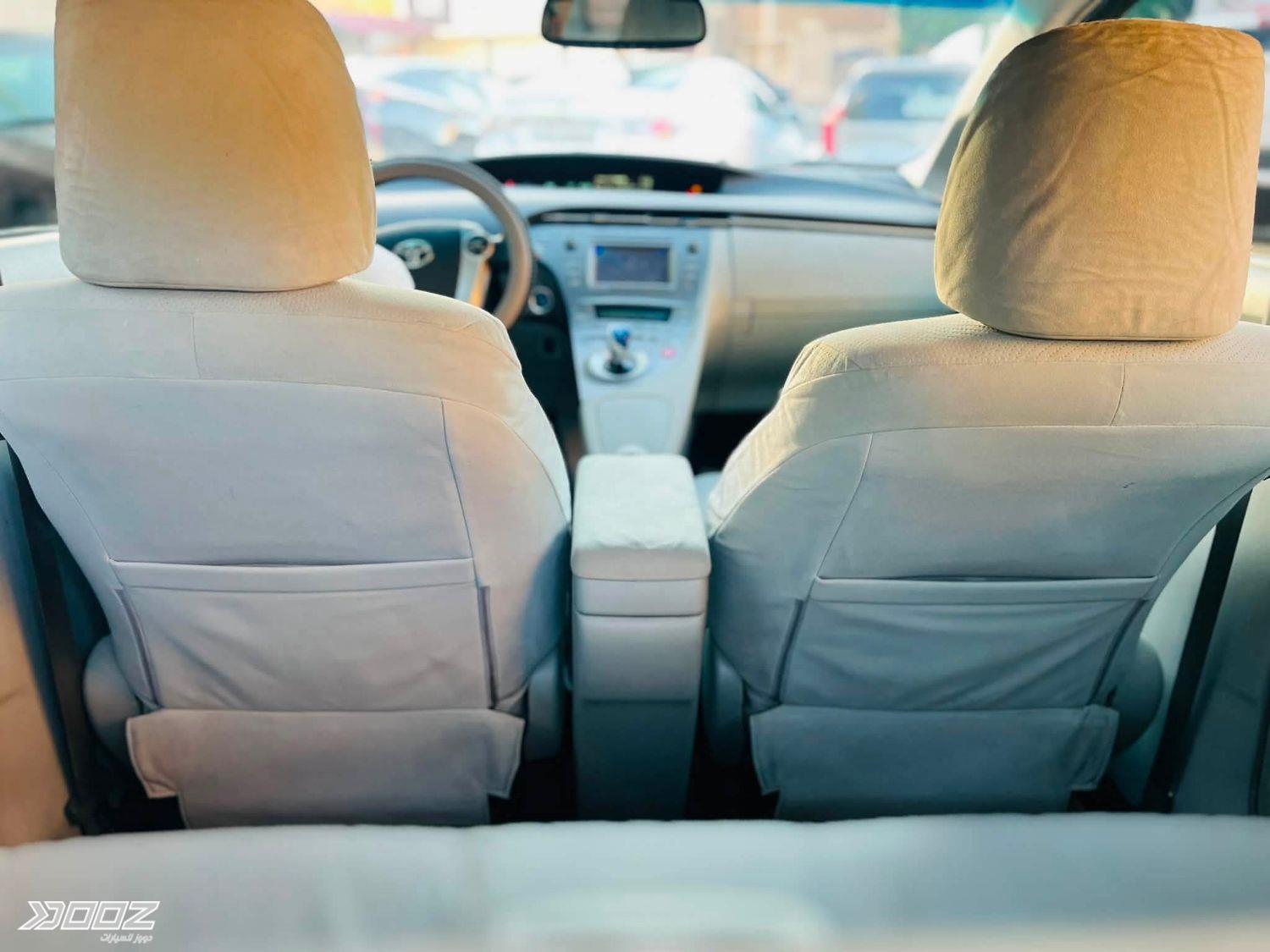 Toyota Prius-V 2013 for sale in Irbid