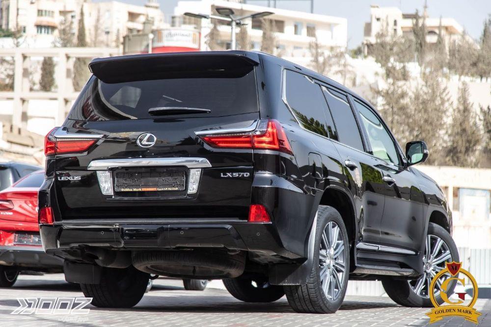 لكزس LX570 2016 للبيع في عمان