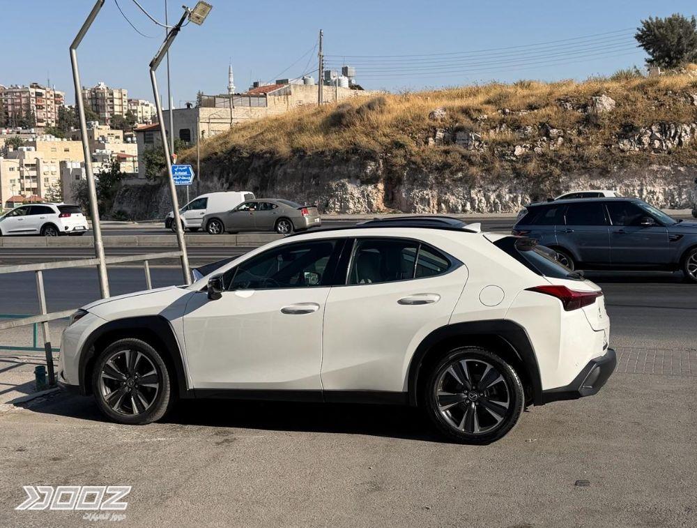 Lexus UX250H 2020 for sale in Amman