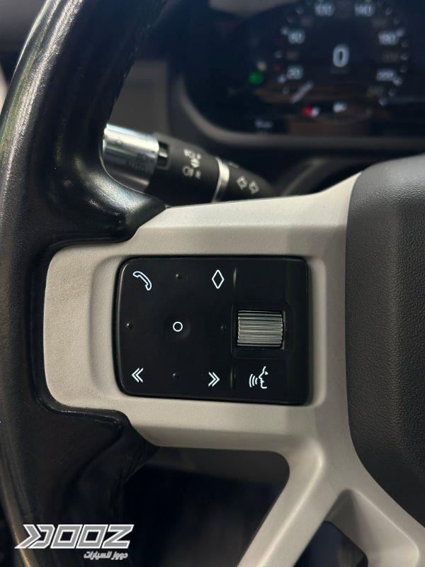 Land Rover Defender P400 2022 for sale in Zarqa-freezone