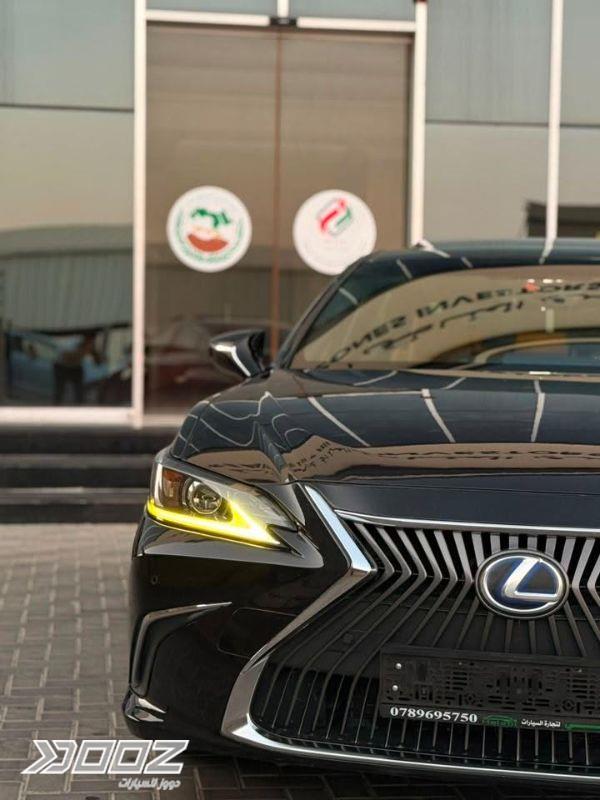 Lexus ES300H 2021 for sale in Zarqa-freezone