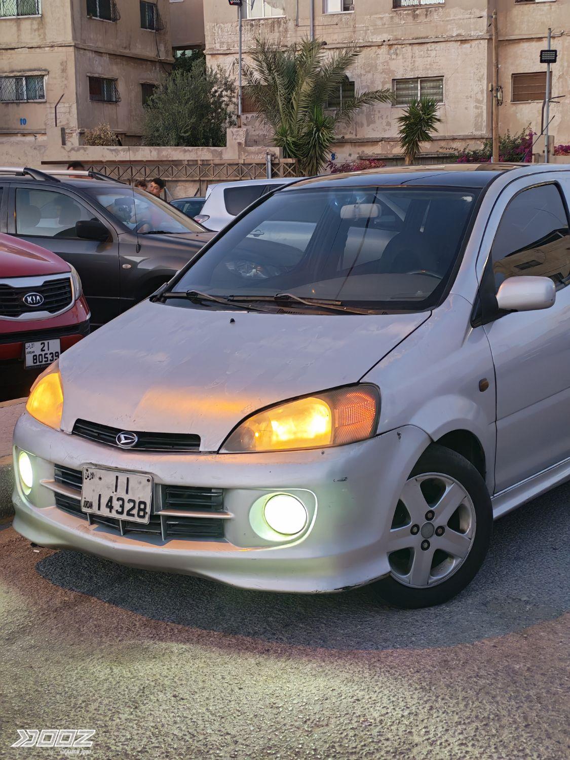 Daihatsu YRV 2001 for sale in Amman