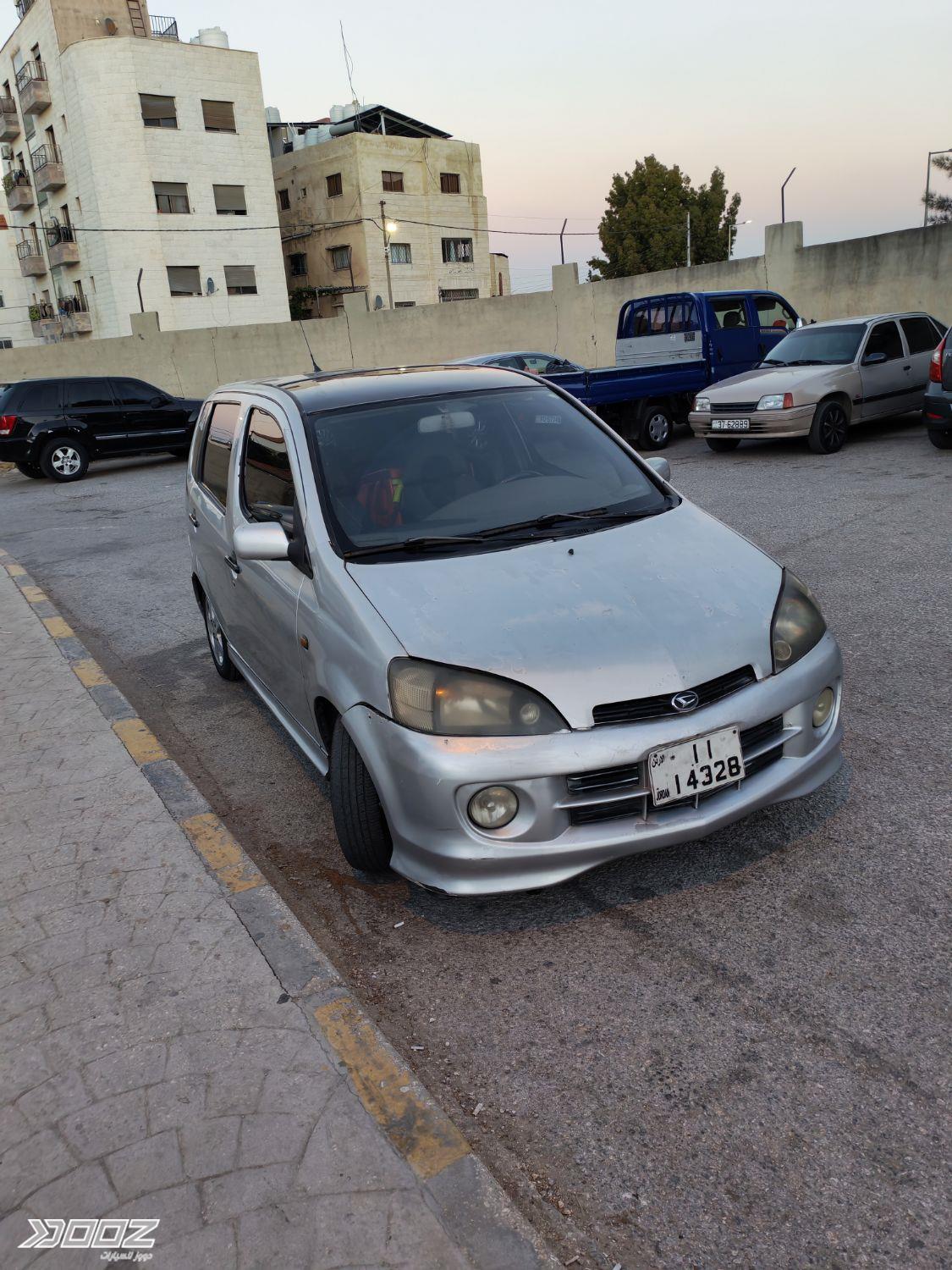 Daihatsu YRV 2001 for sale in Amman