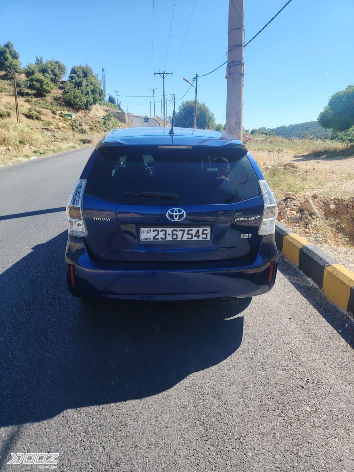Toyota Prius 2013 for sale in Ajloun